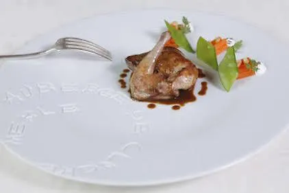 Auberge De Clochemerle, Spa Privatif & Restaurant Gastronomique Vaux-en-Beaujolais Hotel